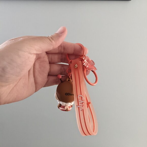 Miniso Disney Bee Blind Bag Keychain - Chip (no original bag) - Picture 2 of 3
